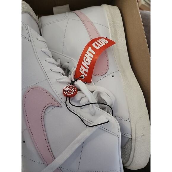 Nike Blazer Mid '77 VNTG White Pink Foam Sail BQ6806-108 Sizes M9 W9.5 RARE NIB - Picture 7 of 8